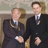 16 июня 2001 года, Москва: Хуан Антонио Самаранч (слева) и Жак Рогге