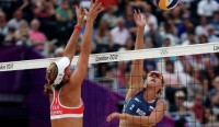 Волейболистки-пляжницы Васина и Возакова вышли в плей-офф на Олимпиаде