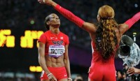 Американка Ричардс-Росс победила на Олимпиаде в беге на 400 метров