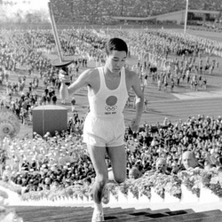 В Японии скончался факелоносец, зажёгший огонь Олимпиады-1964 в Токио