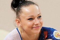 Российская гимнастка Мария Пасека — серебряный призер Олимпиады-2016 в опорном прыжке