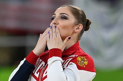 Гимнастка Алия Мустафина — Олимпийская чемпионка Рио-2016 в упражнении на брусьях