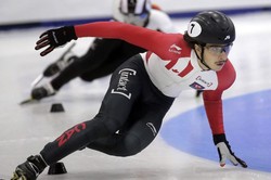 Канадский шорт-трекист Жирар завоевал золото Олимпиады-2018 на дистанции 1000 м, Елистратов — седьмой