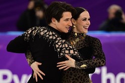 Канадцы Вирчу и Мойр завоевали золото Олимпиады-2018 в танцах на льду, Боброва и Соловьев — 5-ые