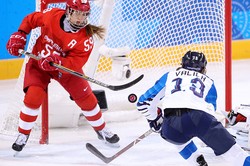 Российские хоккеистки уступили финкам в матче за бронзовые медали Олимпиады-2018