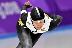 Японская конькобежка Такаги завоевала золото Олимпиады-2018 в масс-старте