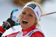Тереза Йохауг - победительница скиатлона в финале Кубка Мира по лыжным гонкам в Фалуне