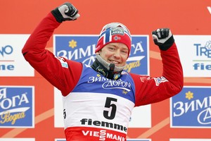 Норвежец Рётте выиграл масс-старт на 50 км на этапе КМ по лыжным гонкам в Осло