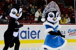 Пара пингвинов стала талисманомом чемпионата России по фигурному катанию в Челябинске