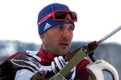 Евгений Гараничев побежит масс-старт на этапе Кубка мира в Анси