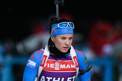 Светлана Слепцова — серебряный призёр спринта на ЧЕ-2017 по биатлону, Старых — третья