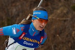 Светлана Миронова — победительница спринта на чемпионате России по биатлону в Увате