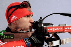 Евгений Гараничев выиграл гонку преследования на чемпионате России по биатлону в Увате
