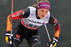 Немецкая биатлонистка Херманн выиграла спринтерскую гонку на соревнованиях в норвежском Шушене