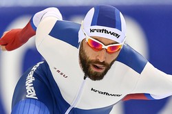 Российский конькобежец Румянцев завоевал серебро на дистанции 5000 м на этапе Кубка мира в Хамаре