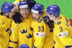 Сборная Швеции по хоккею разгромила американцев и вышла в финал чемпионата мира 2018