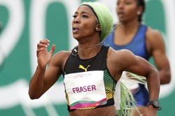 Ямайская легкоатлетка Фрейзер-Прайс завоевала золото чемпионата мира в беге на 100 метров