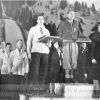 1936 год, Гармиш-Партенкирхен, IV зимние Олимпийские Игры: церемония награждения победителей в соревнованиях по хоккею. 1-ое место-Великобритания; 2-е место-Канада; 3-е место-США.