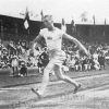 1912 год, Стокгольм, V Олимпийские Игры, легкая атлетика: Чемпион Олимпийских Игр в тройном прыжке Gustaf Lindblom (Швеция)