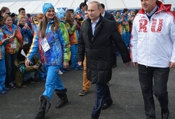 В Прибрежной олимпийской деревне прошла церемония торжественного поднятия флага России