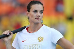 Елена Исинбаева обратилась к российским легкоатлетам