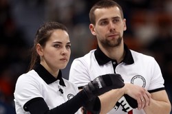 Керлингисты Брызгалова и Крушельницкий выиграли у корейцев в турнире смешанных пар на Олимпиаде-2018