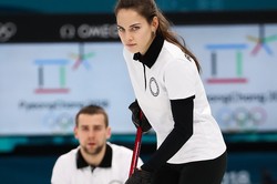 Российские керлингисты уступили в первом матче американцам в дабл-миксте на Олимпиаде-2018