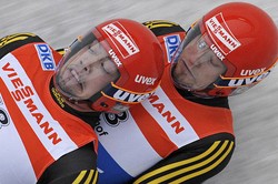 Немцы Тобиас Вендль и Тобиас Арльт — олимпийские чемпионы Пхёнчхана в санях-двойках