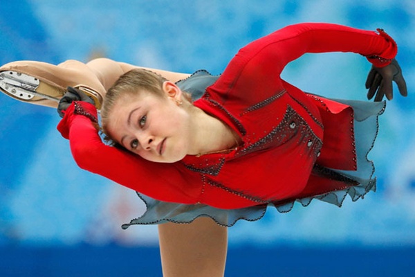 Сочи 2014, фигурное катание: командный турнир. Россиянка Юлия Липницкая выполняет произвольную программу