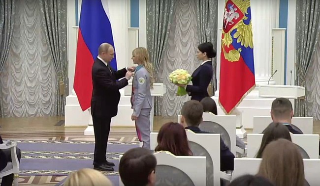 Путин вручил госнаграды российским спортсменам-призерам Олимпиады