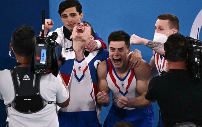Российские гимнасты впервые с 1996 года выиграли Олимпийские Игры в командном многоборье