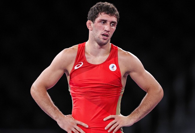 Российский борец Заурбек Сидаков завоевал золото Олимпийских игр в Токио в весовой категории до 74 кг