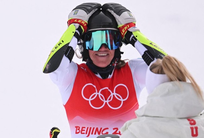 Шведская горнолыжница Хектор — победительница Олимпийских игр 2022 в гигантском слаломе