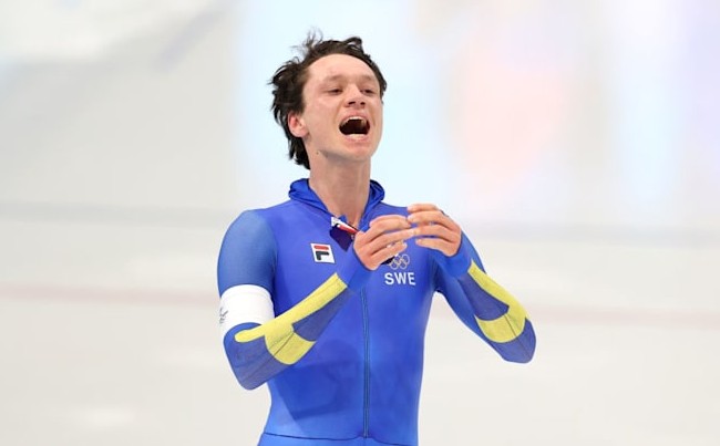 Шведкий конькобежец Ван Дер Пол завоевал золото Олимпиады-2022 на дистанции 10.000 метров, Румянцев — пятый