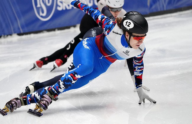 Российский шорт-трекист Ивлиев — серебряный призёр Олимпиады-2022 на дистанции 500 метров