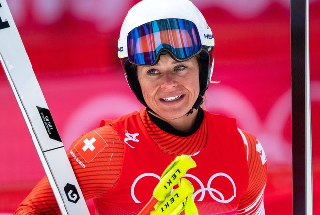 Швейцарская горнолыжница Зутер — Олимпийская чемпионка Пекина-2022 в скоростном спуске