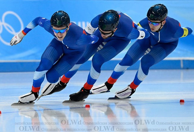 Российские конькобежцы — серебряные призёры Олимпийских игр 2022 в командной гонке преследования