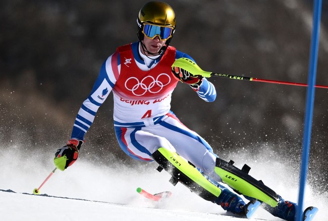 Французский горнолыжник Ноэль — Олимпийский чемпион Пекина-2022 в сслаломе, Хорошилов — десятый
