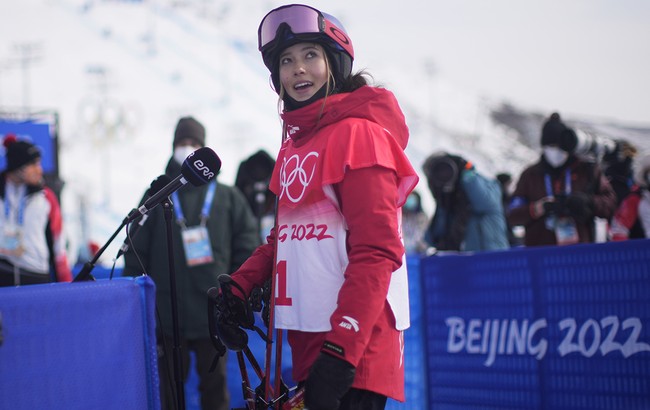 Китайская фристайлистка Эйлин Гу — победительница Олимпийских игр в хаф-пайпе