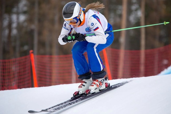 FIS одобрила нейтральный статус еще одной горнолыжнице и четырём фристайлисткам