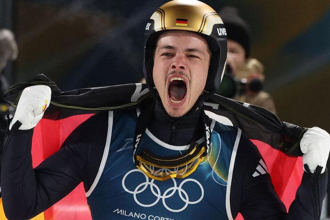 Немец Филипп Раймунд&nbsp;— олимпийский чемпион 2026&nbsp;года в прыжках на лыжах с трамплина