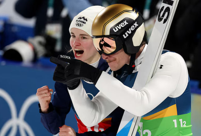Сборная Словении выиграла на Олимпиаде-2026 турнир смешанных команд по прыжкам на лыжах с трамплина