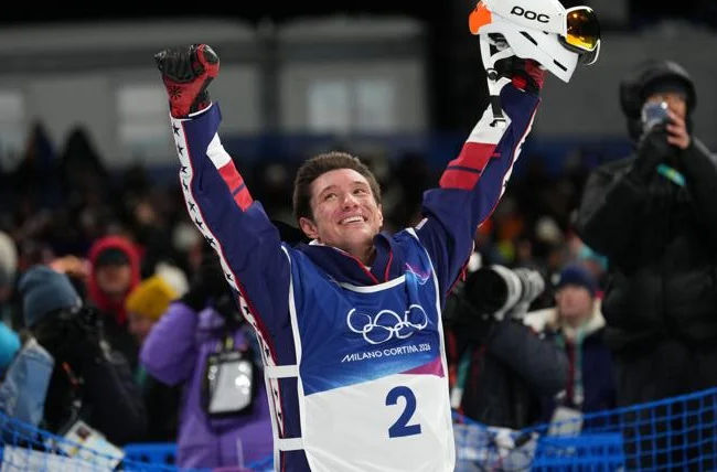 Американский фристайлист Алекс Феррейра завоевал золото Олимпиады-2026 в хаф-пайпе.