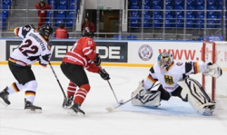 Сборная Канады одержала вторую победу в двух матчах на чемпионате мира U 18