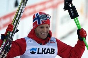 Норвежец Сундбю — победитель 30 км гонки на этапе в Давосе, Белов — 12-ый
