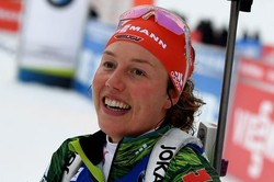 Немка Дальмайер выиграла гонку преследования на этапе КМ в Антхольце, Юрлова — 14-ая