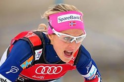 Норвежка Йохауг выиграла скиатлон на этапе Кубка мира в Лиллехаммере, Непряева — 11-ая