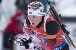 Норвежские биатлонистки выиграли эстафету на ЧМ в Эстерсунде, россиянки — пятые