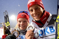 Норвежцы — победители одиночной смешанной эстафеты на этапе Кубка мира в Поклюке, россияне — седьмые