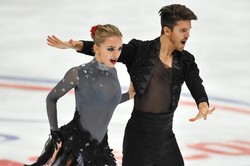 Россияне Степанова и Букин — вторые после ритм-танца на чемпионате Европы в Минске, лидируют французы